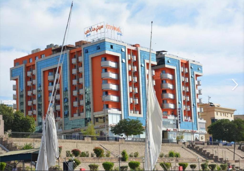 Aswan Plaza - Share Apartment Екстериор снимка